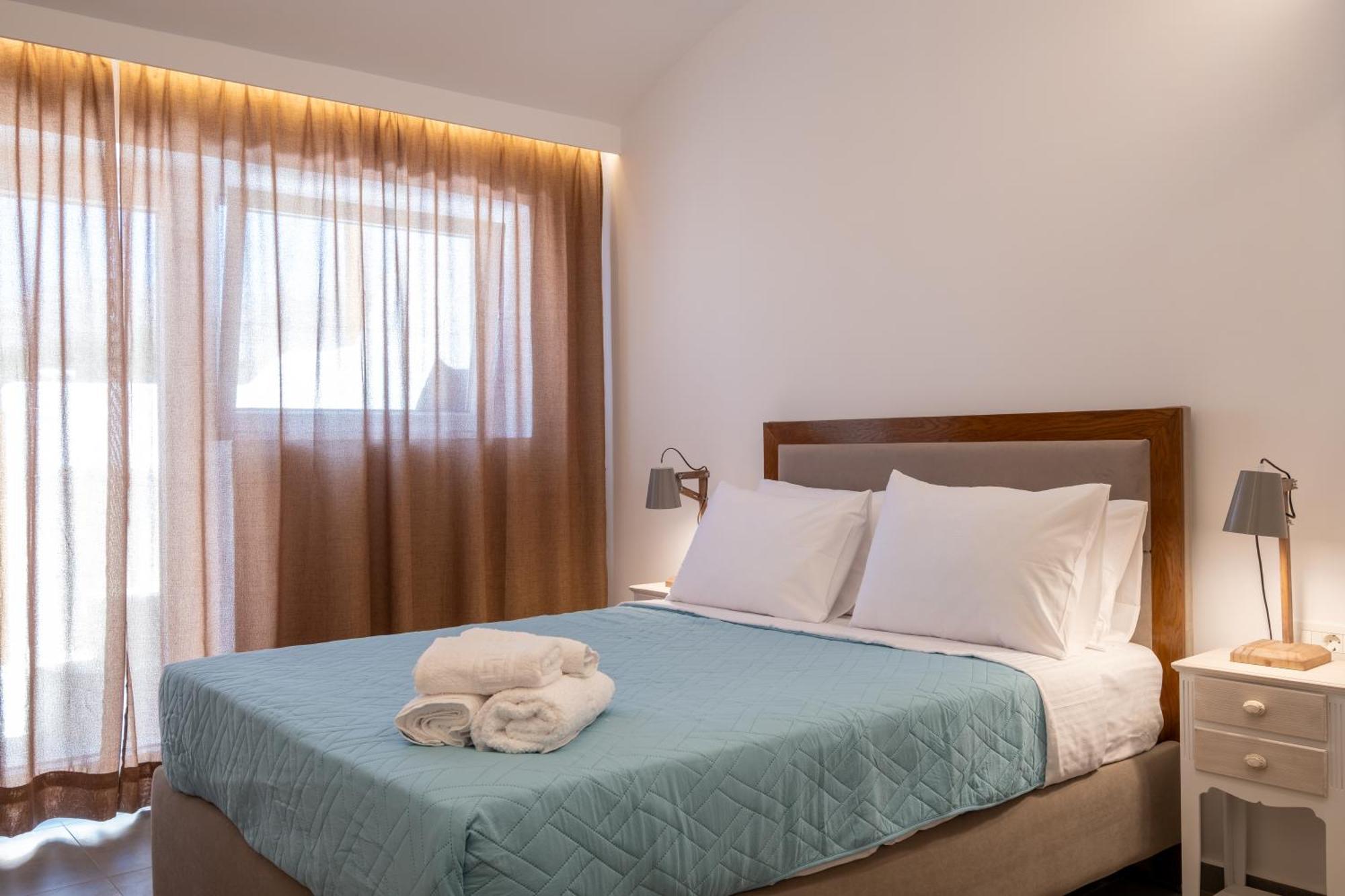 Sand Gem - Beach Apartments Perivolos  Bagian luar foto