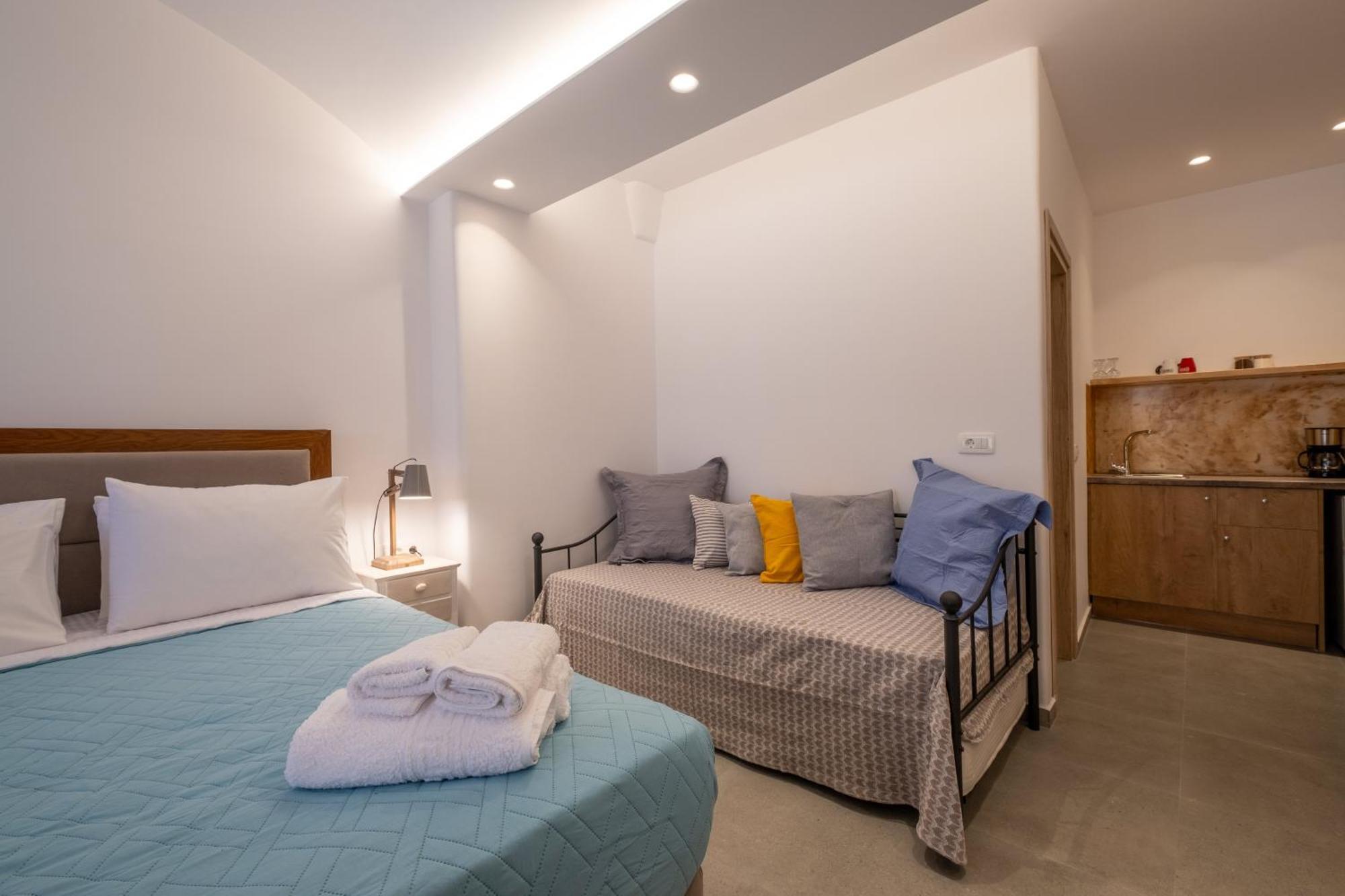 Sand Gem - Beach Apartments Perivolos  Bagian luar foto