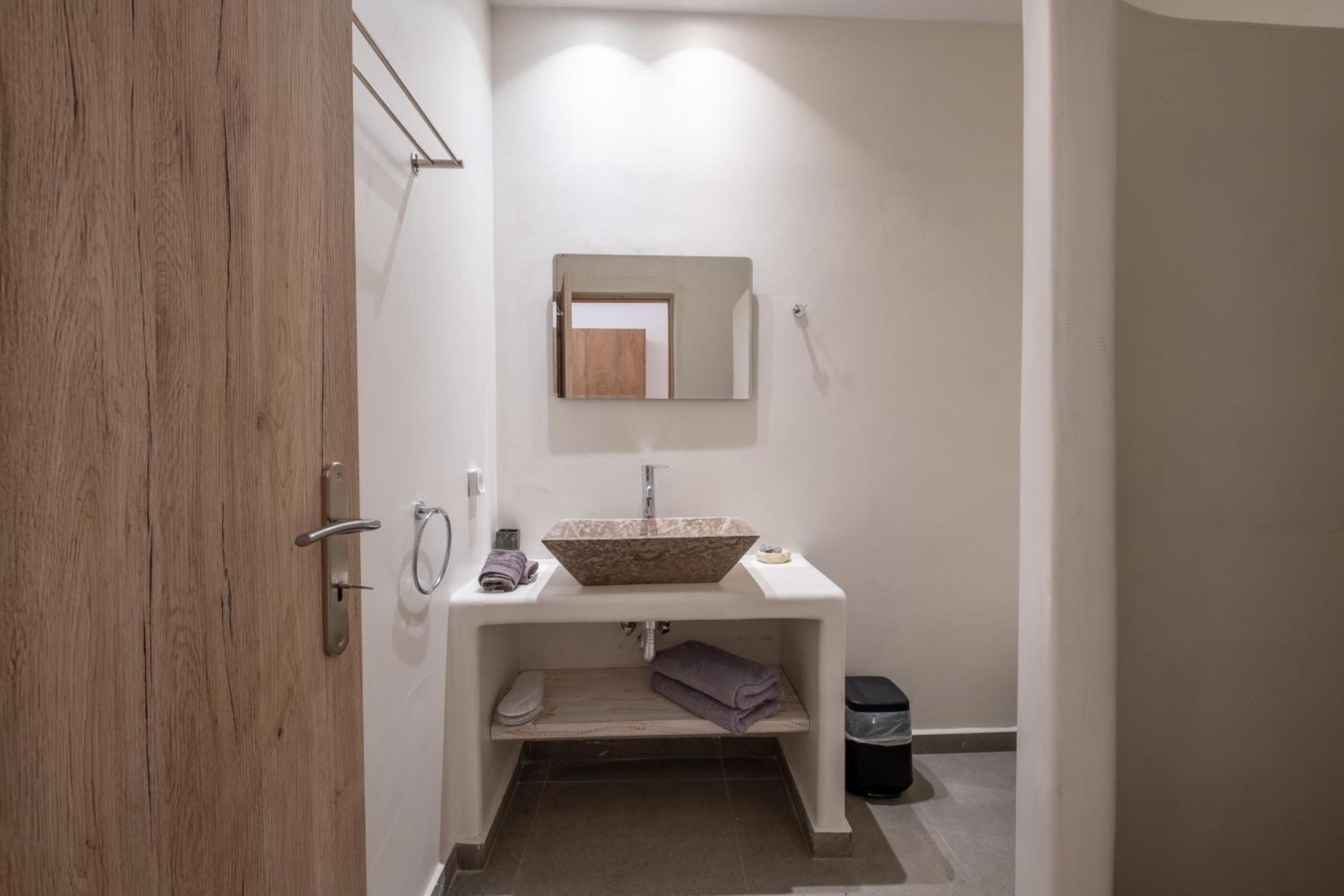 Sand Gem - Beach Apartments Perivolos  Bagian luar foto
