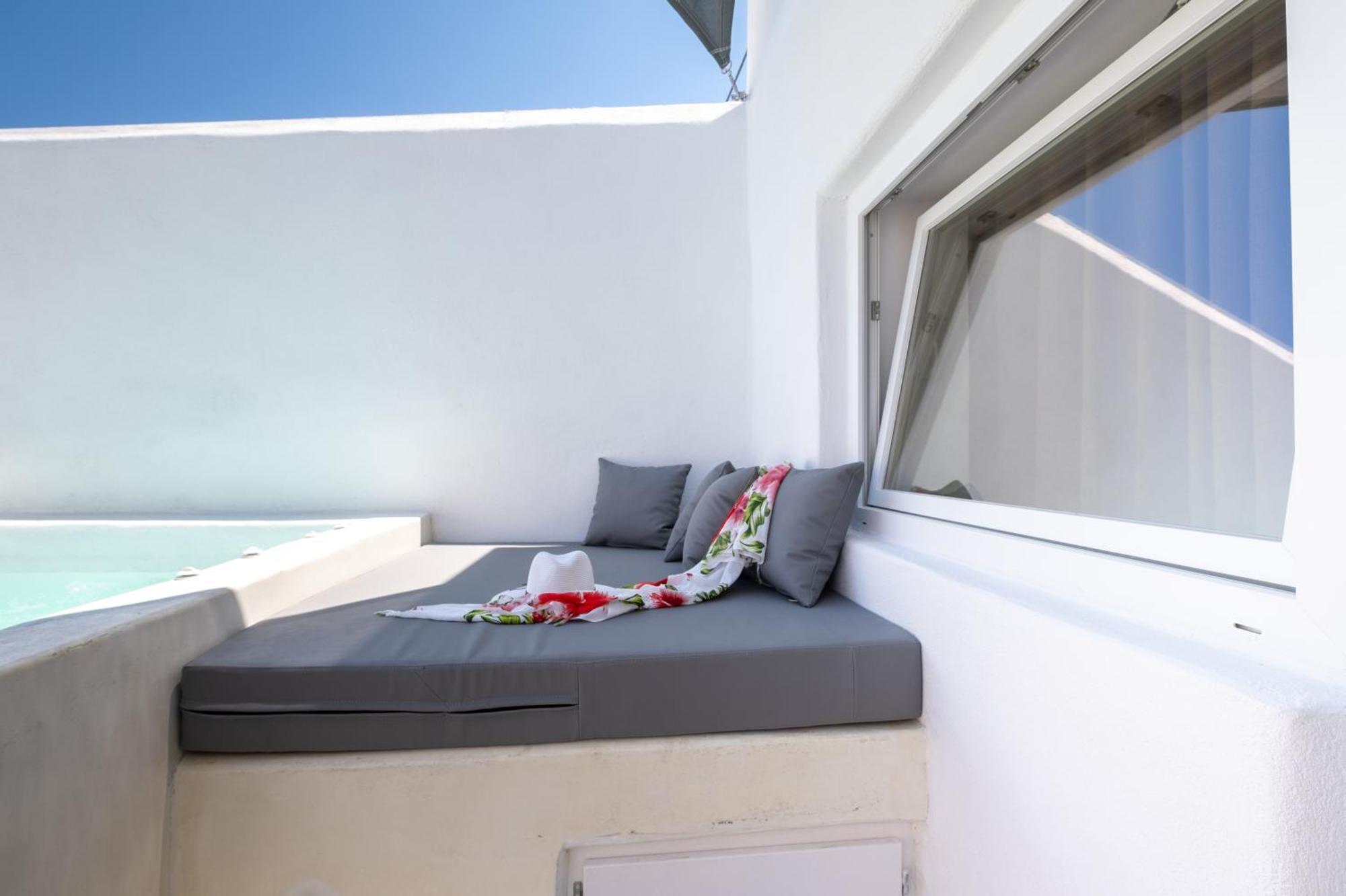 Sand Gem - Beach Apartments Perivolos  Bagian luar foto