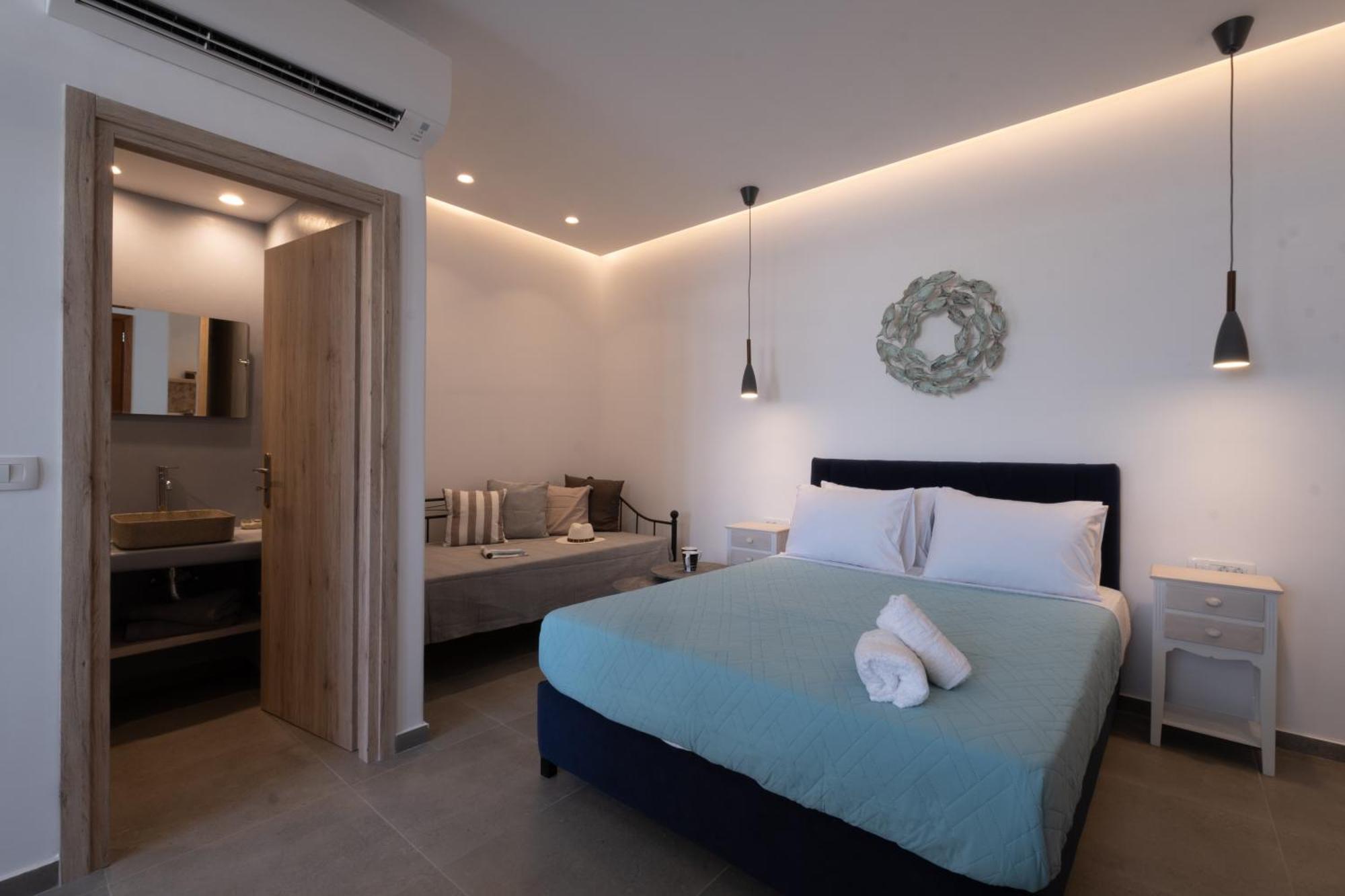 Sand Gem - Beach Apartments Perivolos  Bagian luar foto