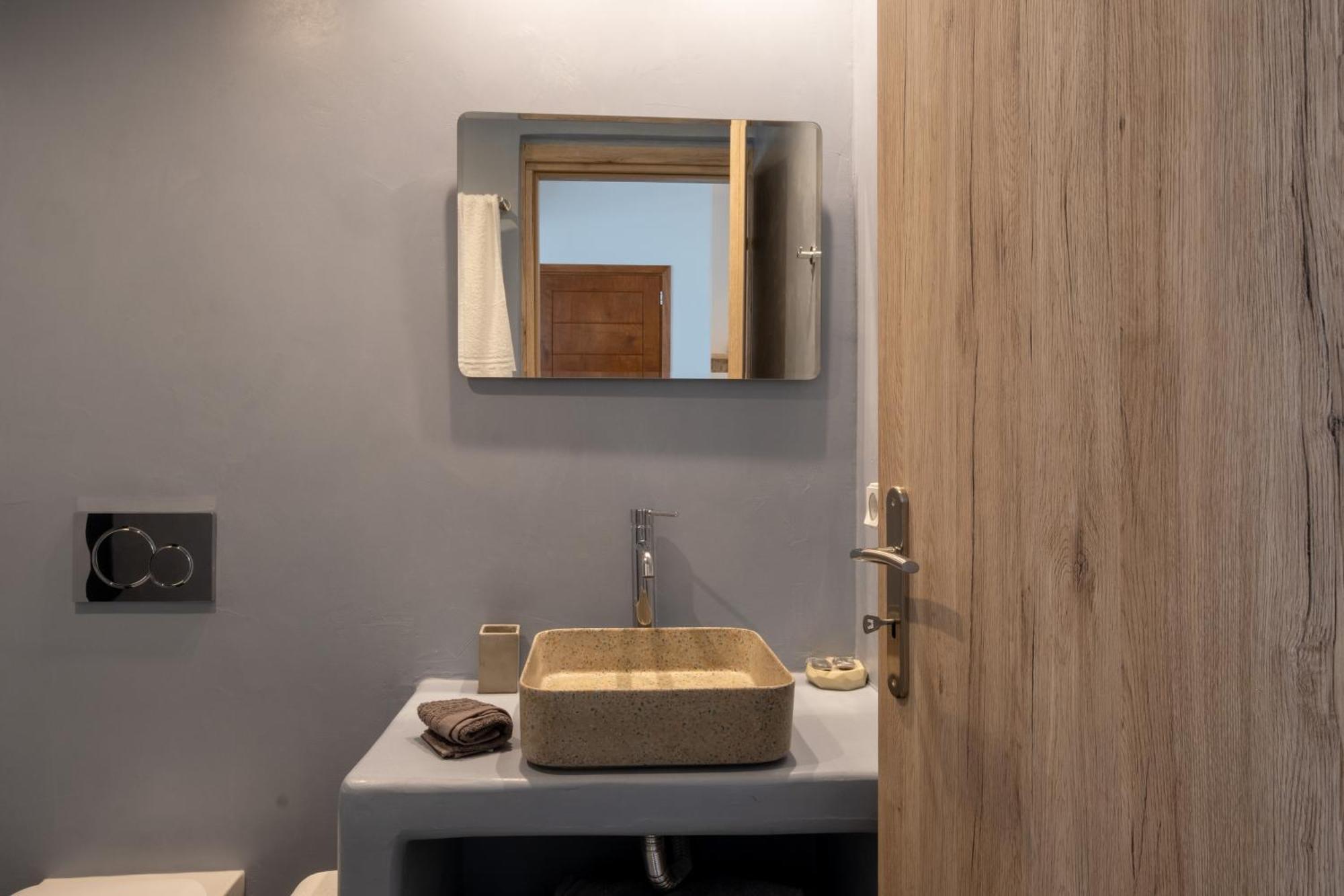Sand Gem - Beach Apartments Perivolos  Bagian luar foto